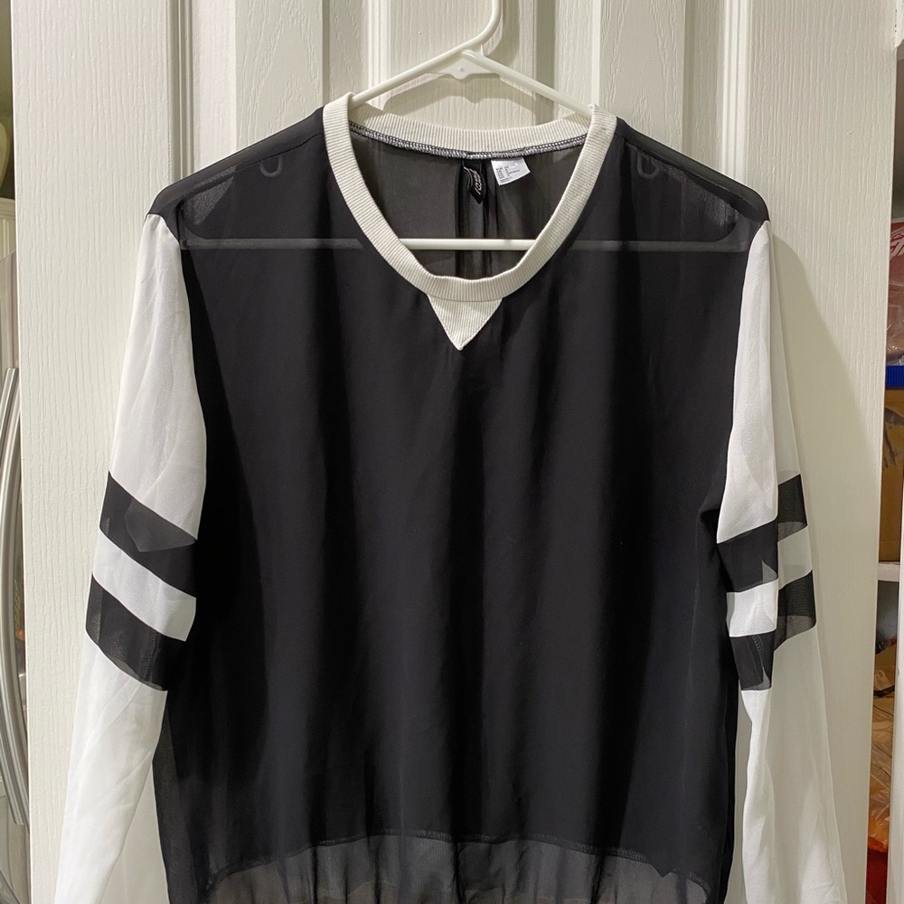 Divided by H&M blouse